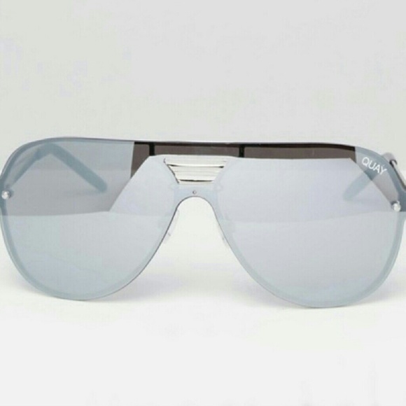 QUAY AUSTRALIA SHOWTIME SUNGLASSES SILVER - Picture 12 of 15